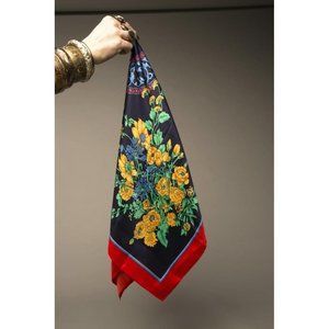 Large Floral Scarf Head Wrap Shoulder Shawl Wonderful Vintage Accessory